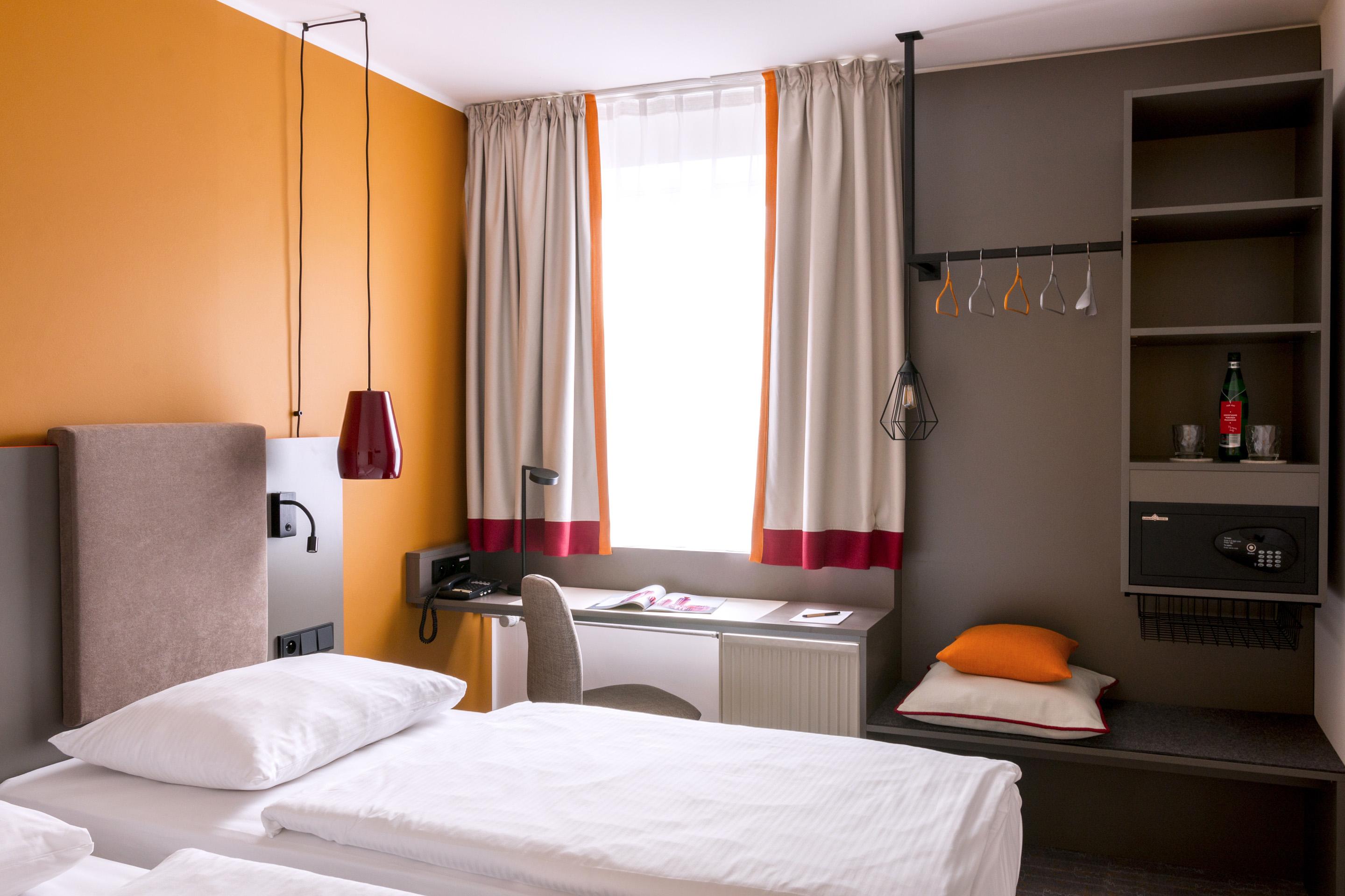 Hotel Vienna House Easy Cracow 3*