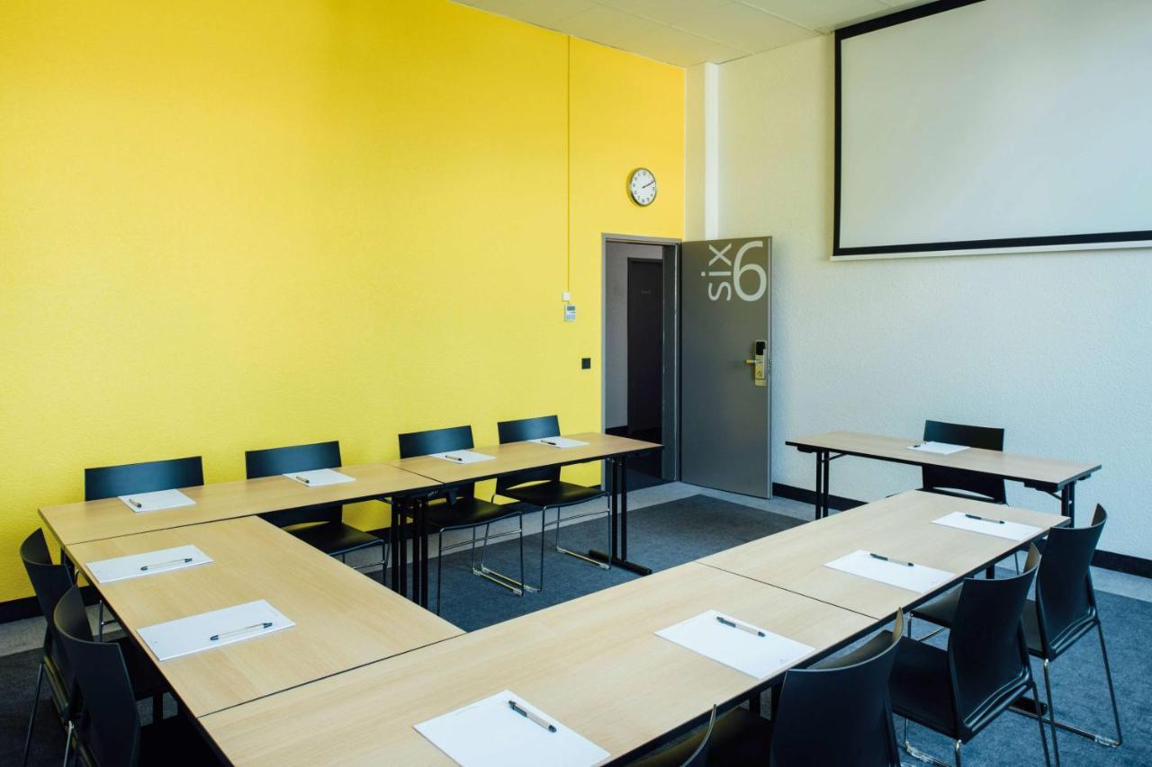 Vienna House Easy Cracow Hotel 3*